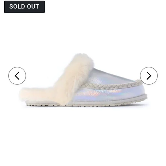 Manitobah Mukluks Cabin Slide Reflective Frost - Picture 1 of 4